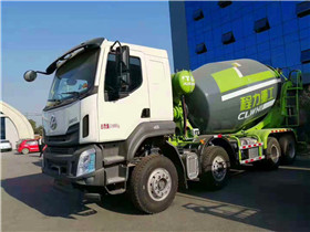 柳汽乘龙轻量化搅拌车