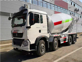 重汽豪沃T5G轻量化10-14方搅拌车