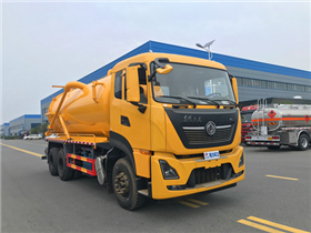 东风天龙后双桥吸污车