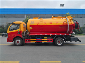 东风大多利卡一体罐清洗吸污车