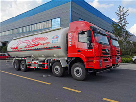 红岩杰獅前四后八散装水泥罐车