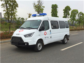 江铃特顺长轴救护车
