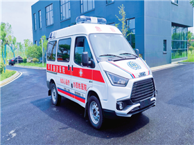 江铃特顺短轴救护车