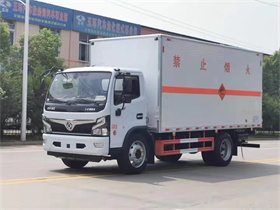 东风福瑞卡3800爆破器材运输车